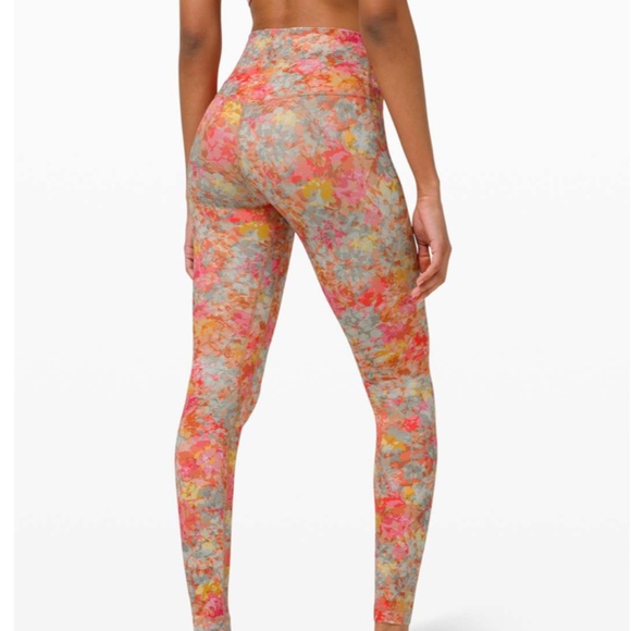 Lululemon Align Pant 25” w pockets in Inflorescence Multi size 6 - Picture 1 of 7